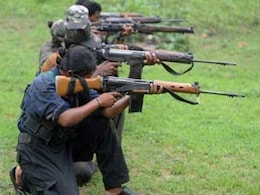 नक्सलवाद के खिलाफ आखिरी जंग: अमित शाह की डेडलाइन से पहले बस्तर का सबसे खूनी अध्याय नक्सलवाद के खिलाफ आखिरी जंग: अमित शाह की डेडलाइन से पहले बस्तर का सबसे खूनी अध्याय