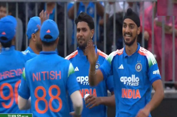 IND vs AUS Live Score: 136 रन बनाने में कामयाब हुई इंडिया, ऑस्ट्रेलिया को जीत के लिए मिला 137 रनों का लक्ष्य