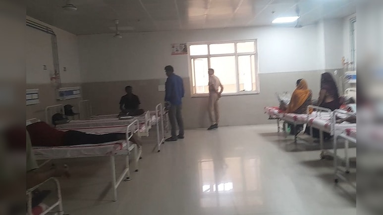 गे ने पार्टनर की मासूम बेटी से किया रेप तो पिता ने काट दिया गे-पार्टनर का प्राइवेट पार्ट गे ने पार्टनर की मासूम बेटी से किया रेप तो पिता ने काट दिया गे-पार्टनर का प्राइवेट पार्ट