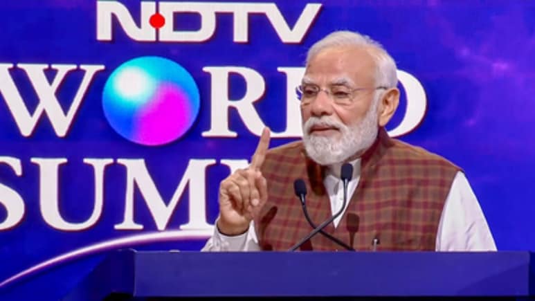 इनकम टैक्स, GST रेट में कटौती से आम लोगों का 2.5 लाख करोड़ रुपये की बचत होनी तय : पीएम मोदी इनकम टैक्स, GST रेट में कटौती से आम लोगों का 2.5 लाख करोड़ रुपये की बचत होनी तय : पीएम मोदी