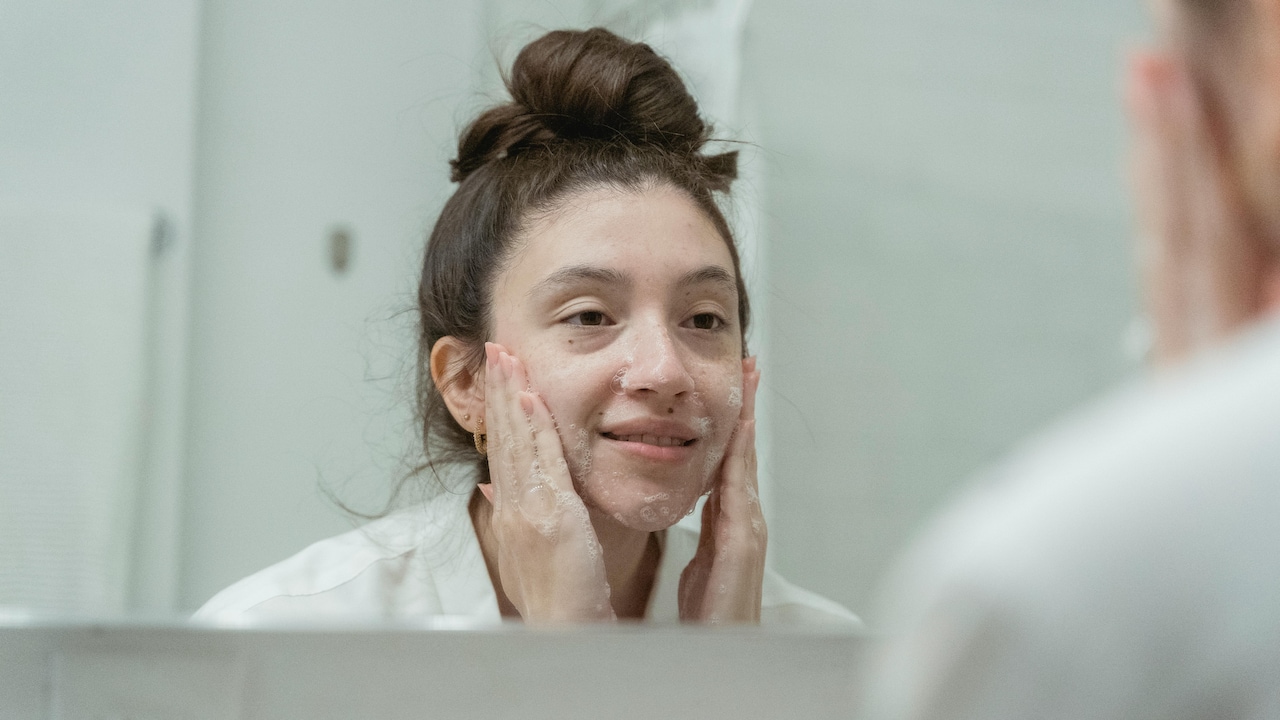 Heres what you need to know about oily skin cleanser ingredients