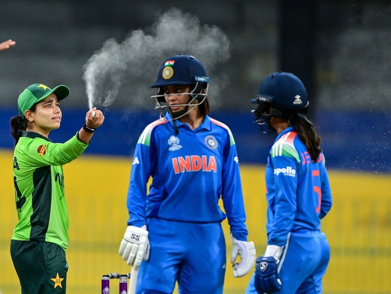 India, Pakistan Stars Forced To Leave Field As Bizarre Reason Halts Women's World Cup Game