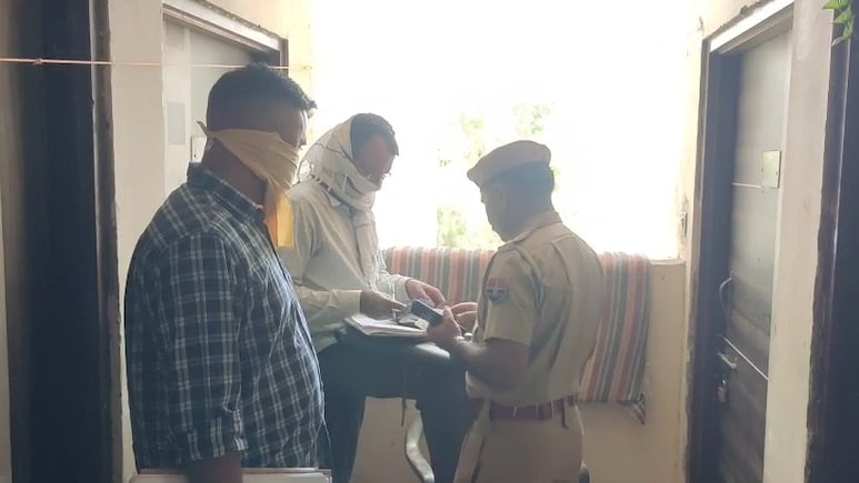राजस्थान के सीकर में एक ही परिवार के पांच लोगों ने जहर खाकर की आत्महत्या