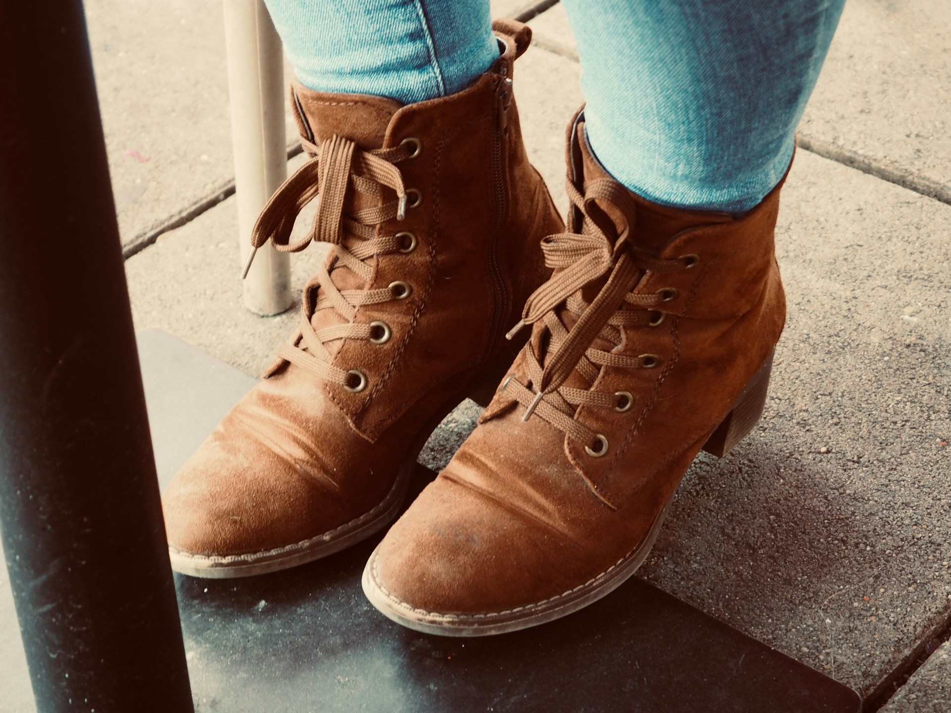 5 Brown Boots For Women Under ₹1,300 To Try From Myntra