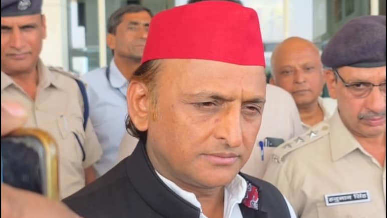अखिलेश यादव का भाजपा पर तीखा हमला: 'डबल इंजन नहीं, झूठ के इंजन चल रहे हैं', बिहार चुनाव पर भी दिया बड़ा बयान अखिलेश यादव का भाजपा पर तीखा हमला: 'डबल इंजन नहीं, झूठ के इंजन चल रहे हैं', बिहार चुनाव पर भी दिया बड़ा बयान