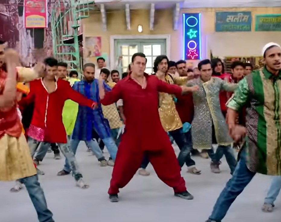 Diwali songs: दीवाली पार्टी के लिए परफेक्ट हैं ये गाने, इनके चलने के बाद आप भी कहें, 'पार्टी यूं ही चालेगी'