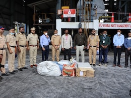 Mumbai Crime : मुंबईत खळबळ!पोलिसांनी 29 कोटींचा ड्रग्ज साठा केला नष्ट, कफ सिरपच्या 1269 बाटल्यांचाही समावेश, घडलं तरी काय? Mumbai Crime : मुंबईत खळबळ!पोलिसांनी 29 कोटींचा ड्रग्ज साठा केला नष्ट, कफ सिरपच्या 1269 बाटल्यांचाही समावेश, घडलं तरी काय?