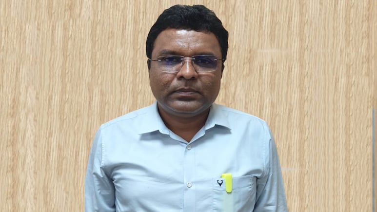 Karnataka Lokayukta Arrests State Minister's Aide In Bribery Case Karnataka Lokayukta Arrests State Minister's Aide In Bribery Case
