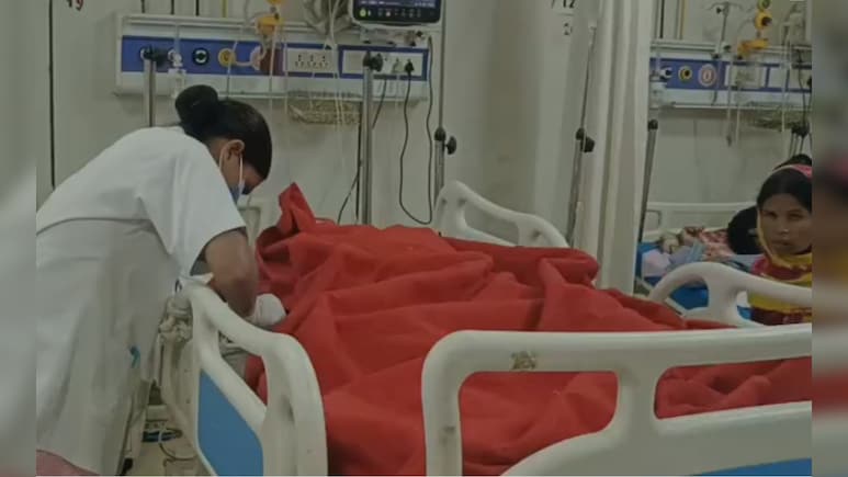 राष्ट्रपति के 'दत्तक पुत्र' को नहीं मिली एम्बुलेंस, ICU से रायपुर रेफर होने के बाद 24 घंटे तक इंतजार करता रहा युवक