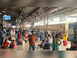 रेलवे स्टेशन पर इंतजार नहीं, होगा उत्सव का एहसास, छठ गीतों से गूंजेगा माहौल रेलवे स्टेशन पर इंतजार नहीं, होगा उत्सव का एहसास, छठ गीतों से गूंजेगा माहौल