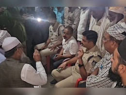 क्षत विक्षत हालत में मिला लापता पशु व्यापारी का शव, आक्रोशित परिजन ने किया चक्काजाम क्षत विक्षत हालत में मिला लापता पशु व्यापारी का शव, आक्रोशित परिजन ने किया चक्काजाम