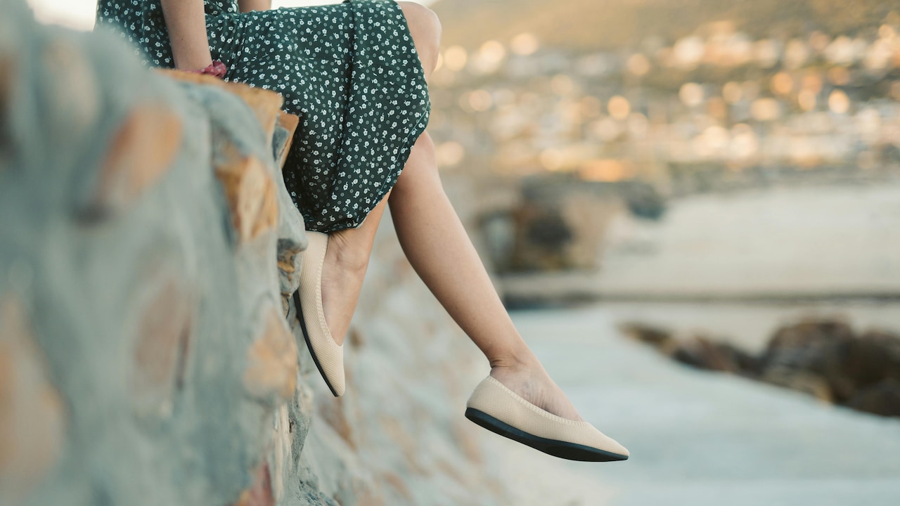 Best Footwear For Diwali: Fabrics And Styles That Survive Long Nights