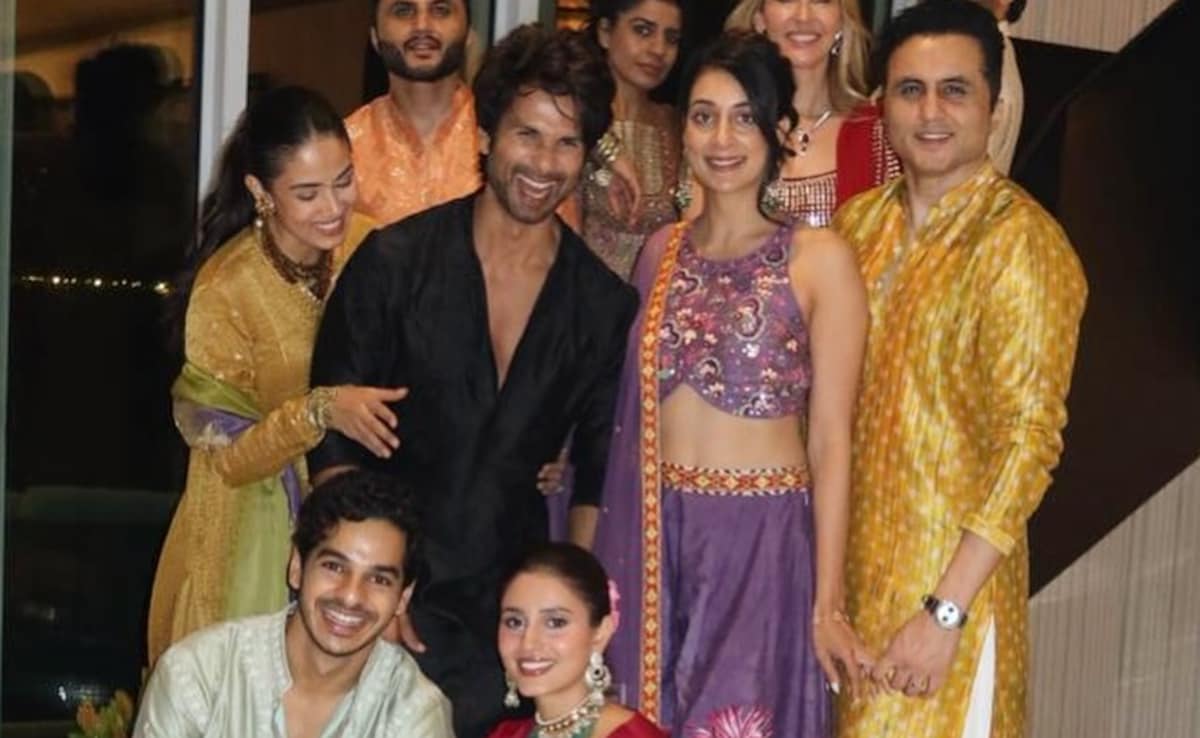 Inside Mira and Shahids Diwali festivities. Photo: Mira Rajput/ Instagram Inside Mira and Shahids Diwali festivities. Photo: Mira Rajput/ Instagram