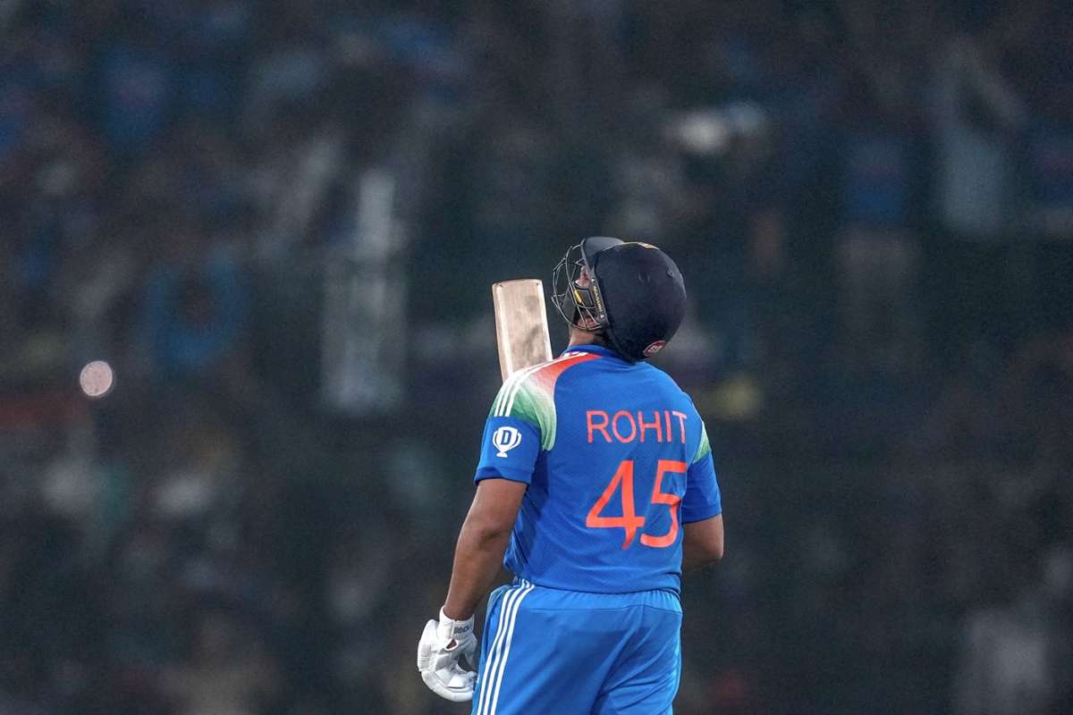 India vs Australia LIVE Score, 1st ODI Match Today: 8 रन बनाकर आउट हुए रोहित शर्मा