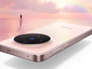 Vivo X300, X300 Pro ग्लोबल मार्केट में हुए लॉन्च, 50MP कैमरा, Dimensity 9500 चिप से लैस, जानें कीमत Vivo X300, X300 Pro ग्लोबल मार्केट में हुए लॉन्च, 50MP कैमरा, Dimensity 9500 चिप से लैस, जानें कीमत