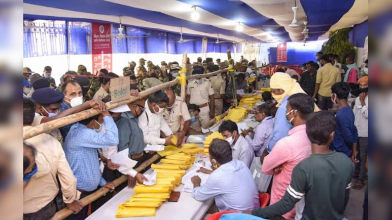 हरलाखी विधानसभा सीट: सीता माता की जन्मस्थली पर होगा 'रण,' पढ़ें क्या है मौजूदा समीकरण हरलाखी विधानसभा सीट: सीता माता की जन्मस्थली पर होगा 'रण,' पढ़ें क्या है मौजूदा समीकरण