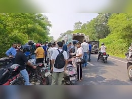 उत्तराखंड में सड़क हादसे में UP के 4 मजदूरों की मौत, दिवाली मनाने जा रहे थे घर उत्तराखंड में सड़क हादसे में UP के 4 मजदूरों की मौत, दिवाली मनाने जा रहे थे घर