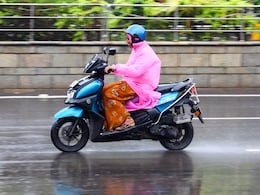 'मोंथा' चक्रवात से UP में हो सकती है भारी बारिश, जानें दिल्ली और बिहार पर होगा क्या असर? 'मोंथा' चक्रवात से UP में हो सकती है भारी बारिश, जानें दिल्ली और बिहार पर होगा क्या असर?