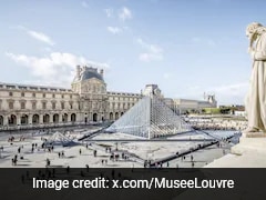 Paris' Louvre Museum Closes After Robbers Flee With Jewellery: Report