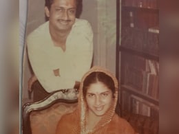 2 शादी, 4 रोमांस और 2 लिव-इन के बाद भी अकेली है ये एक्ट्रेस, दिल टूटा तो शराब के नशे में डुबोया करियर 2 शादी, 4 रोमांस और 2 लिव-इन के बाद भी अकेली है ये एक्ट्रेस, दिल टूटा तो शराब के नशे में डुबोया करियर