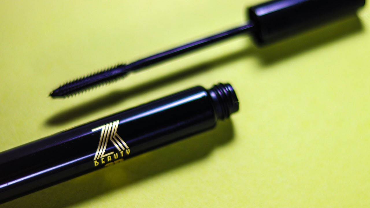 Make Mascara Last Through Long Days: Know How To Always Look Fresh