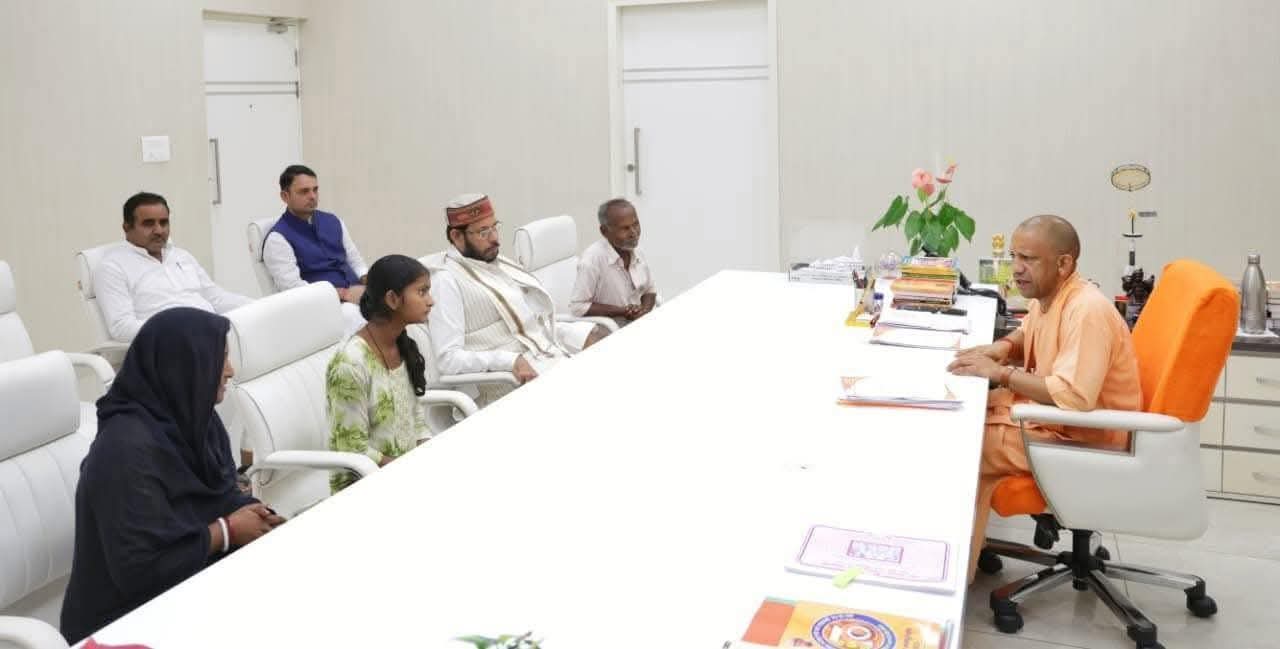 रायबरेली के पीड़ित परिवार के आंसू की हर बूंद का हिसाब लिया जाएगा : सीएम योगी