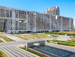 Businessman Based In Delhi-NCR Buys 4 Flats In DLF&#039;s &#039;The Dahlias&#039; Worth Rs 380 Crore