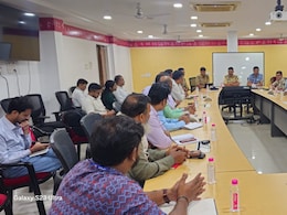 Online Fraud: ऑनलाइन ठगी रोकने के लिए लीडिंग बैंकों के साथ छत्तीसगढ़ पुलिस की बैठक, अधिकारियों को दिए गए ये निर्देश Online Fraud: ऑनलाइन ठगी रोकने के लिए लीडिंग बैंकों के साथ छत्तीसगढ़ पुलिस की बैठक, अधिकारियों को दिए गए ये निर्देश