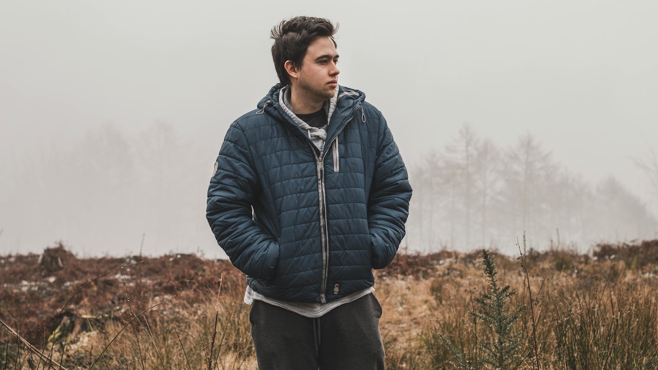 Top 5 Jackets for Men with Broad Shoulders: Perfect Fit and Trendy Styles Top 5 Jackets for Men with Broad Shoulders: Perfect Fit and Trendy Styles