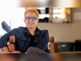 मशहूर हेयर स्टाइलिस्ट जावेद हबीब के खिलाफ 32 FIR, करोड़ों की ठगी का लगा आरोप मशहूर हेयर स्टाइलिस्ट जावेद हबीब के खिलाफ 32 FIR, करोड़ों की ठगी का लगा आरोप