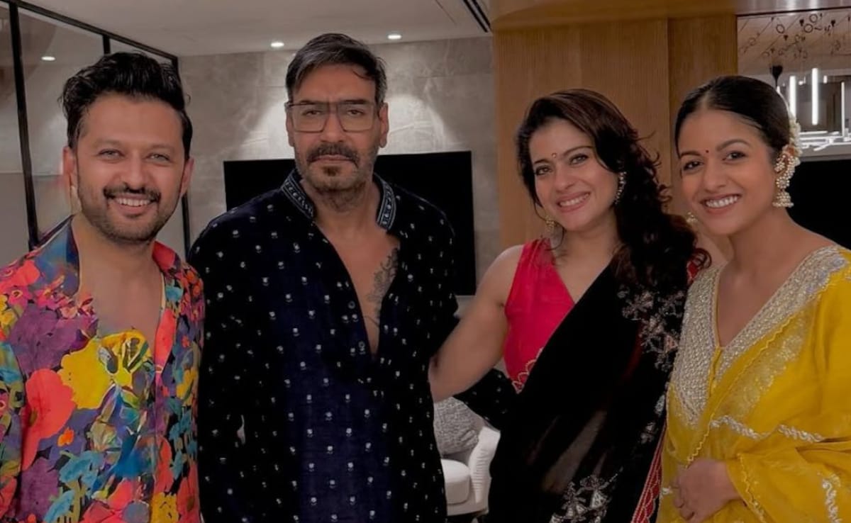Inside Kajol-Ajays Diwali celebrations with Vatsal Seth and Ishita Dutta. Photo: Vatsal Seth/ Instagram Inside Kajol-Ajays Diwali celebrations with Vatsal Seth and Ishita Dutta. Photo: Vatsal Seth/ Instagram
