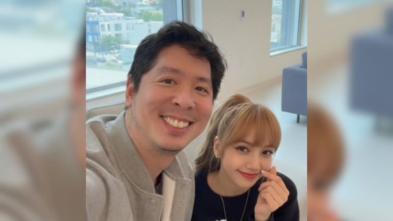 Millionaire CEO Refuses To Take Wife On Vacation, Internet Can't Believe It: "This Is Pure Greed" Millionaire CEO Refuses To Take Wife On Vacation, Internet Can't Believe It: "This Is Pure Greed"