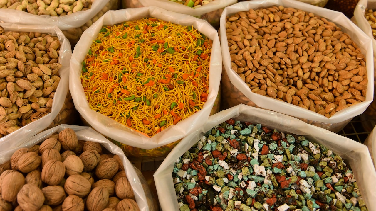 Eat Dry Fruits Daily: Top 5 Powerful Additions To Your Diet Routine Eat Dry Fruits Daily: Top 5 Powerful Additions To Your Diet Routine