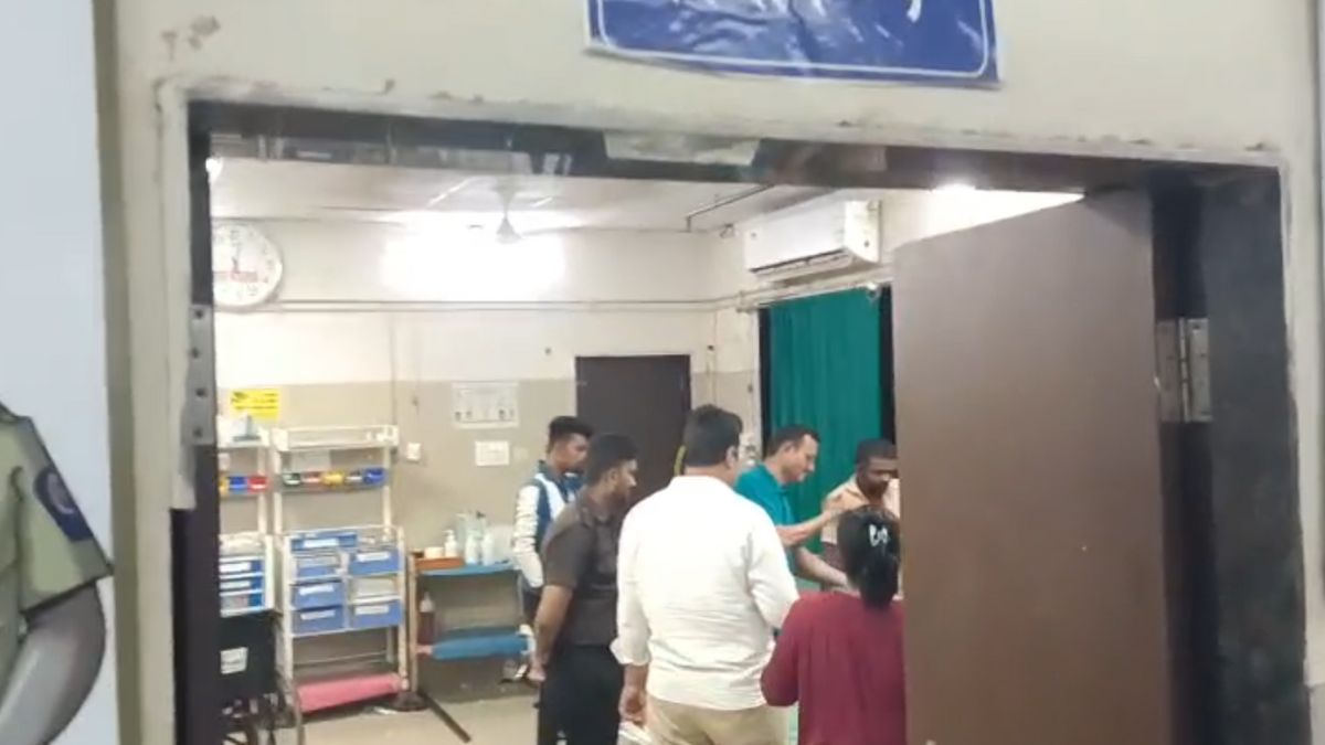 Damaged Eardrum, Bloody Nose: Doctor Thrashed By Patient's Family