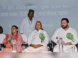 बिहार चुनाव.. RJD ने चला 'MY' + 'K' कार्ड, अब 143 उम्मीदवारों की सूची में दिखी नई सोशल इंजीनियरिंग बिहार चुनाव.. RJD ने चला 'MY' + 'K' कार्ड, अब 143 उम्मीदवारों की सूची में दिखी नई सोशल इंजीनियरिंग