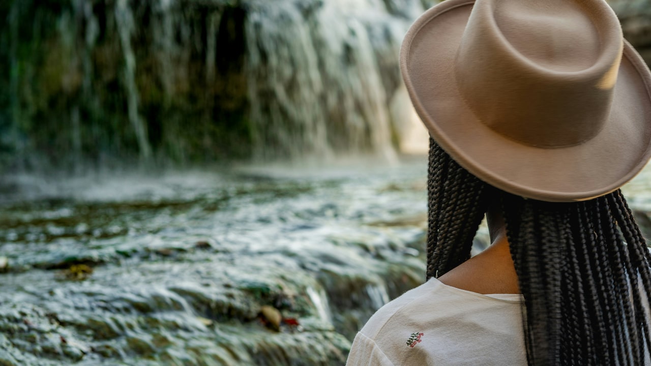 Top 5 Fashion Hats That Will Make Heads Turn Everywhere You Go in 2025.