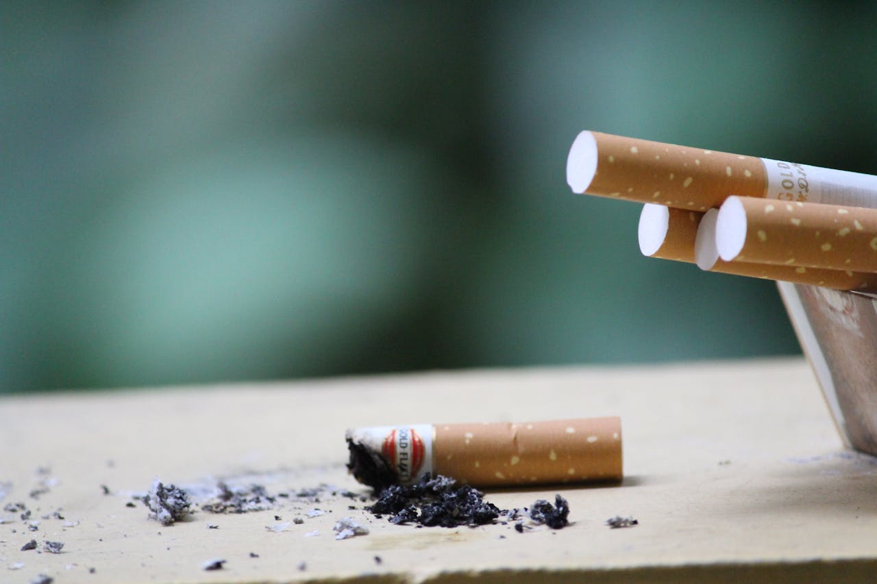 Are You A Smoker? Teeth Hygiene Tips You Must Follow And Why