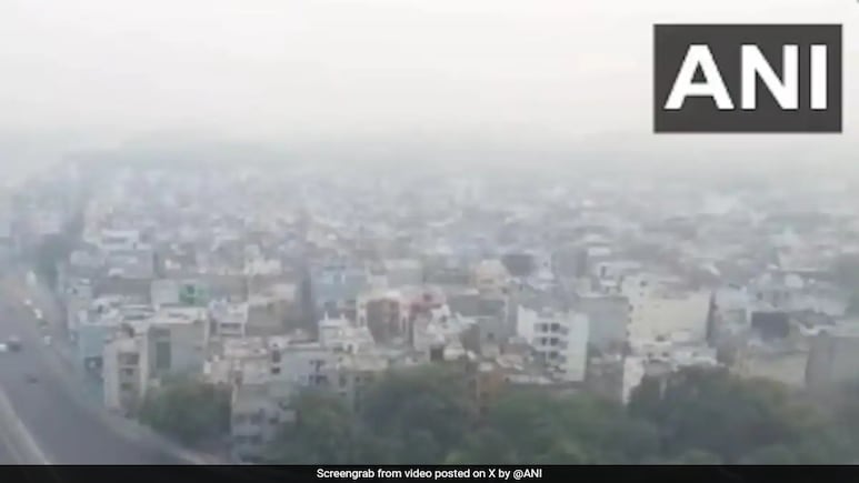 Delhi-NCR Air Quality Remains "Very Poor", Overall AQI At 362 Delhi-NCR Air Quality Remains "Very Poor", Overall AQI At 362