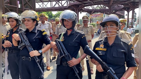इंटरनेट बंद, चप्पे-चप्पे पर पुलिस... जुमे की नमाज को लेकर बरेली में हाई अलर्ट, जानें 10 बड़े अपडेट 