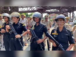 इंटरनेट बंद, चप्पे-चप्पे पर पुलिस... जुमे की नमाज को लेकर बरेली में हाई अलर्ट, जानें 10 बड़े अपडेट  इंटरनेट बंद, चप्पे-चप्पे पर पुलिस... जुमे की नमाज को लेकर बरेली में हाई अलर्ट, जानें 10 बड़े अपडेट