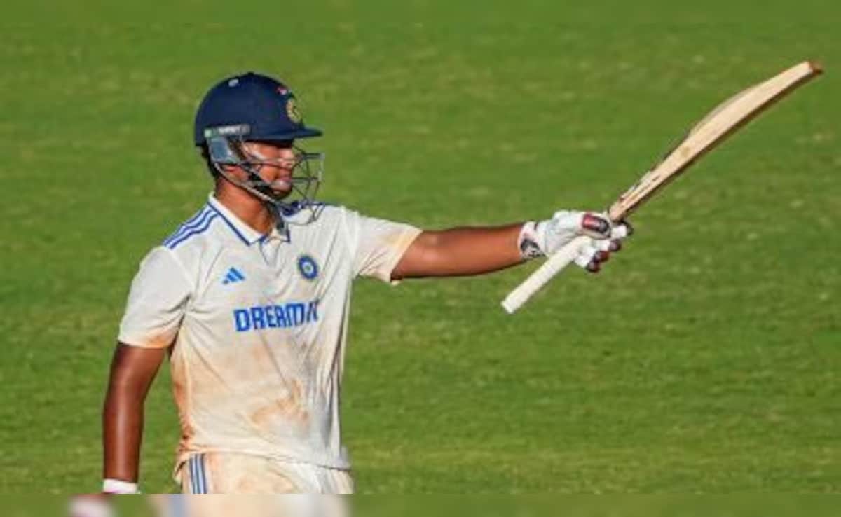 Vaibhav Suryavanshi: 4 छक्के, 9 चौके, 93 रन... वैभव सूर्यवंशी ने रणजी में काटा गदर, बाल-बाल बचा 38 साल पुराना रिकॉर्ड