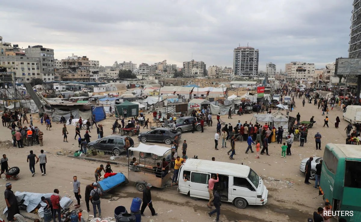 After Truce, Gazans Rush To Banks For Cash Only To Find There's None Left