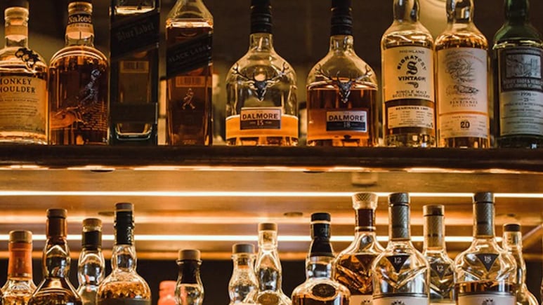 Liquor Shops To Shut By 8 PM In Delhi Over Weekend Amid CJP Protest