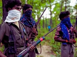Maoists surrender :गडचिरोलीतून नक्षलवाद जवळपास संपुष्टात; माओवादी चळवळीच्या इतिहासातील सर्वात मोठं आत्मसमर्पण Maoists surrender :गडचिरोलीतून नक्षलवाद जवळपास संपुष्टात; माओवादी चळवळीच्या इतिहासातील सर्वात मोठं आत्मसमर्पण