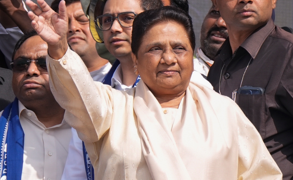 जेवर एयरपोर्ट को लेकर मायावती ने कर दिया बड़ा दावा, बोलीं - इसके सभी जरूरी बुनियादी काम मेरी सरकार में शुरू हुए