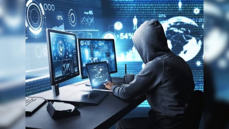 जो मुझे गर्भवती बना सके...  पुणे के ठेकेदार को लगाया 11 लाख रुपए का चूना! साइबर ठगी का ये तरीका आपको हैरान कर देगा जो मुझे गर्भवती बना सके...  पुणे के ठेकेदार को लगाया 11 लाख रुपए का चूना! साइबर ठगी का ये तरीका आपको हैरान कर देगा