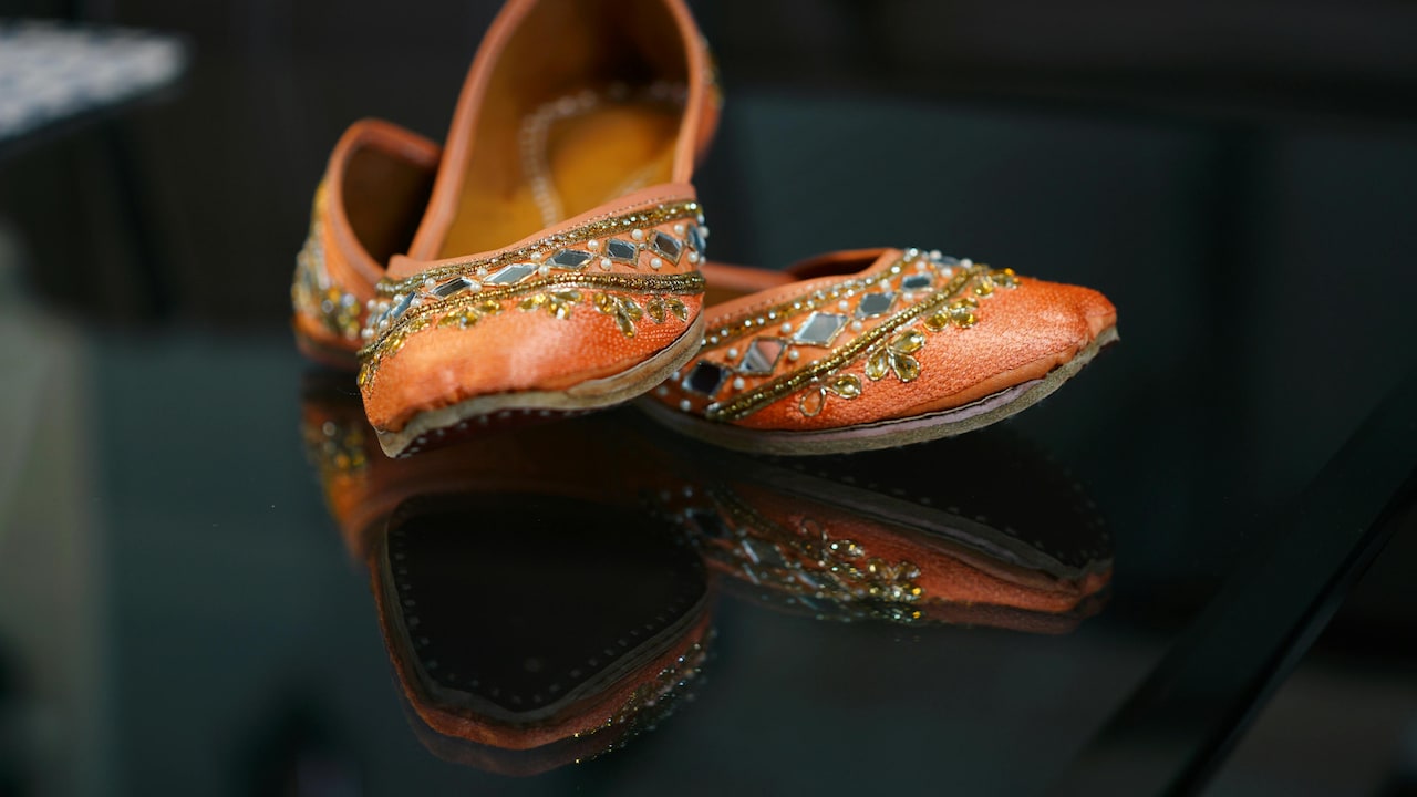 Ethnic footwear like juttis go great with festive outfits