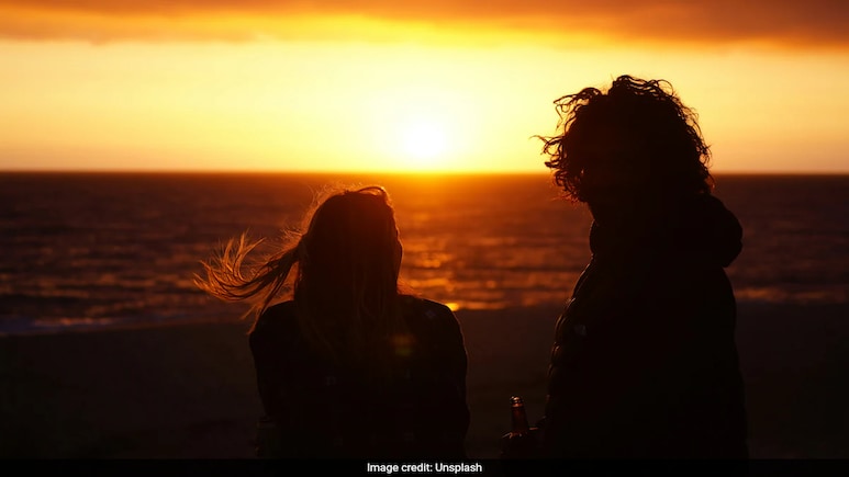 On Chhath, Woman Meets Friend After 32 Years: "Universe Finds A Way" On Chhath, Woman Meets Friend After 32 Years: "Universe Finds A Way"