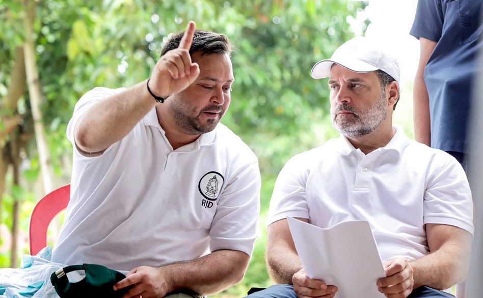 बिहार में फुस हुआ राहुल का हाइड्रोजन बम, तेजस्वी के लिए बने कमजोर कड़ी