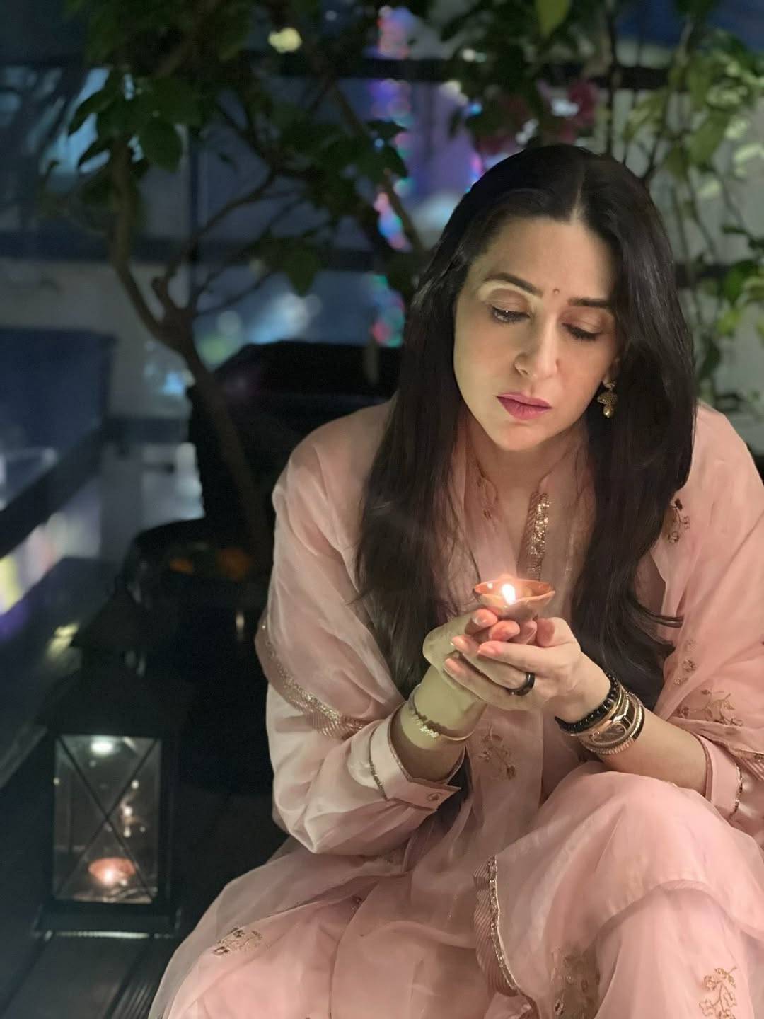 एक्स हस्बैंड संजय कपूर के संपत्ति विवाद के बीच करिश्मा कपूर ने शेयर किया क्रिप्टिक पोस्ट, लिखा- पॉजिटिविटी